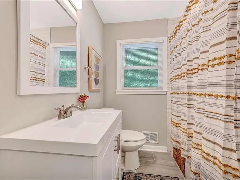 1376 Sandtown Rd SW — Photo 21