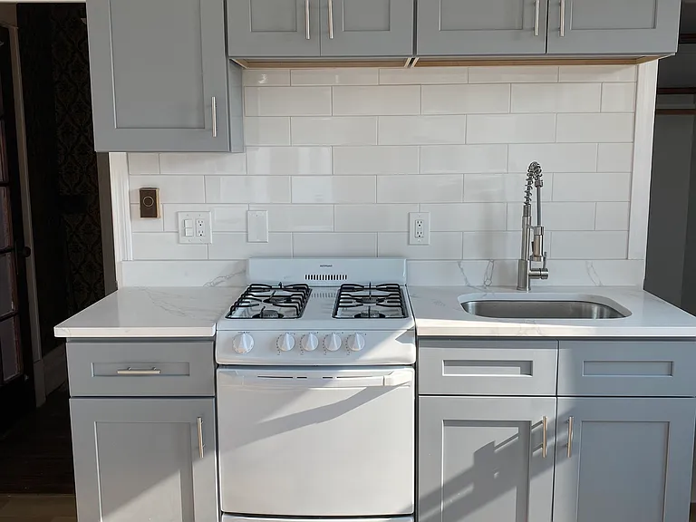 131 Deane St #2S — Photo 11