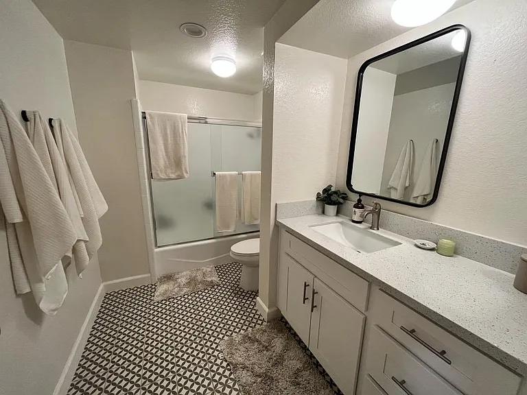 4115 Apricot Dr — Photo 8