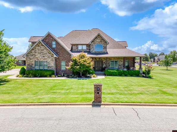 17 Prestwick Ct, Mountain Home, AR 72653