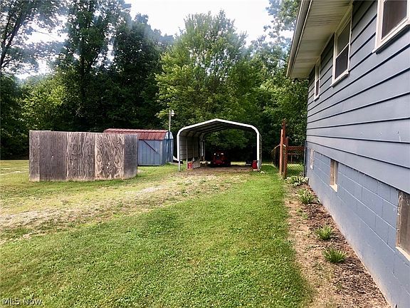 3rd image of 80 Morrison Ln