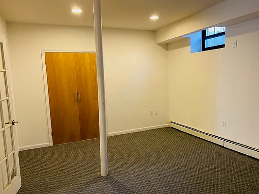 Rented by Bank Neary | media 20