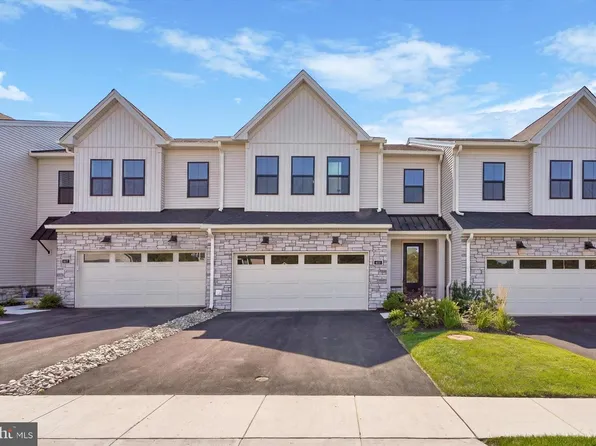 615 Regency Blvd, Jenkintown, PA 19046