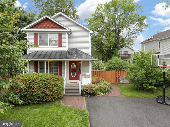 8324 2nd Ave, Vienna, VA 22182