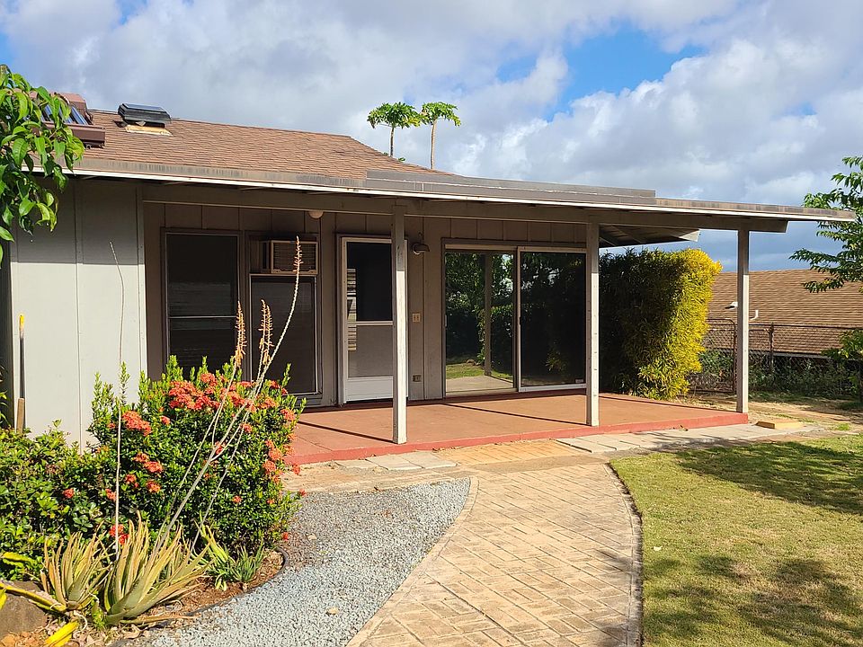 Front of unit and entry