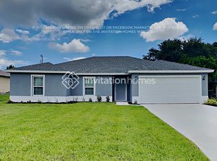 214 NE 7th Pl, Cape Coral, FL 33909