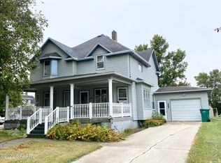 216 12th Ave, Langdon, ND 58249