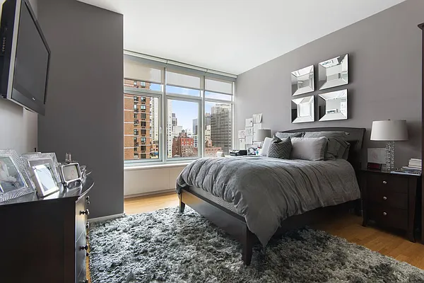 Rented by BSD Realty Worldwide Inc | media 54