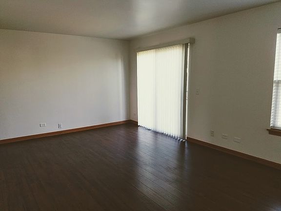 5th image of 702 Carlisle Dr Unit 702