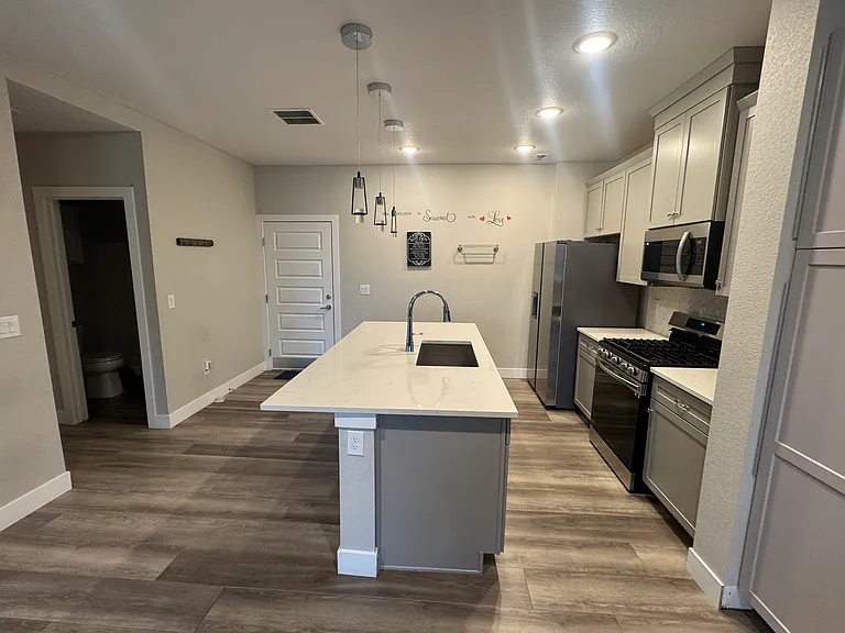 16320 Alzere Pl — Photo 4