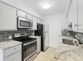 9226 Jollyville Rd APT 221, Austin, TX 78759