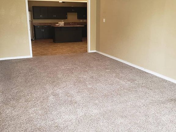 3rd image of 205 Estireno St