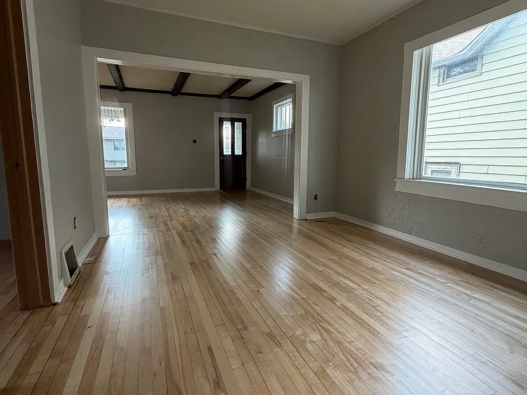 1824 Ohio Ave — Photo 5