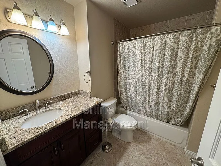 5265 Champagne Dr — Photo 19