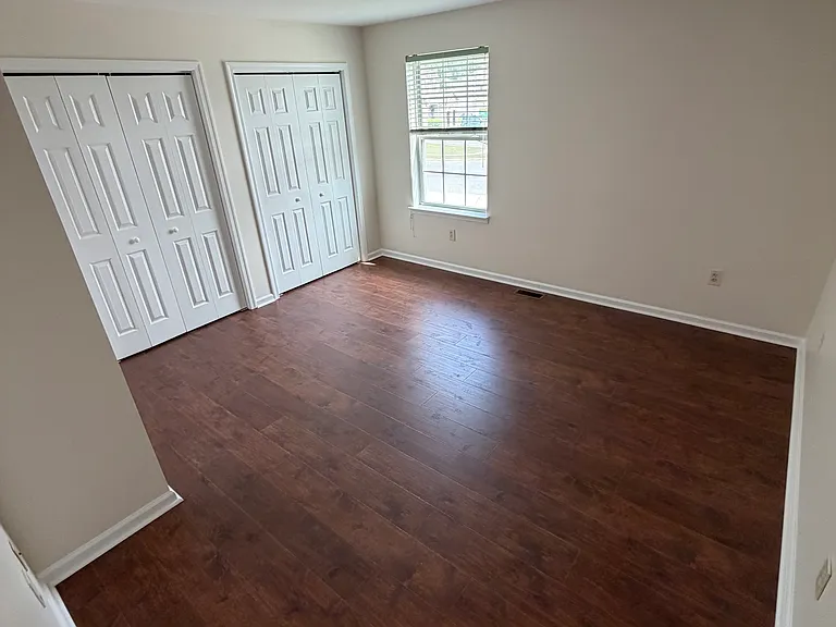 212 Jeffrey Ln — Photo 14