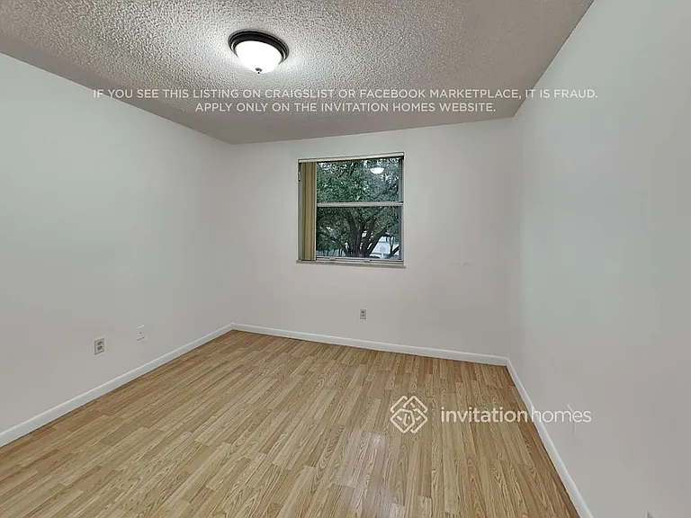9912 NW 9th Ct — Photo 17