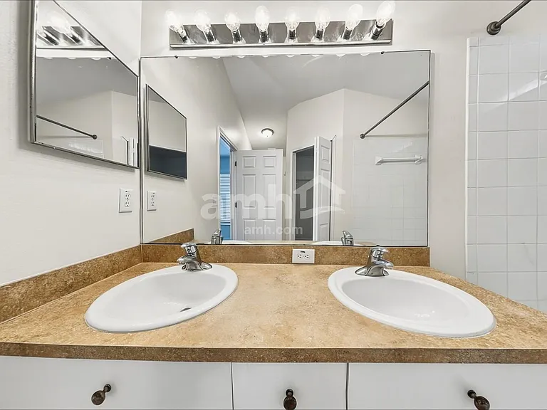 3348 Clover Blossom Cir — Photo 12
