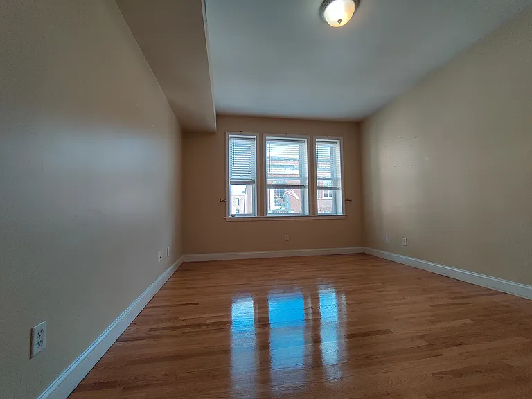 49 Saint Marys St #3 — Photo 22