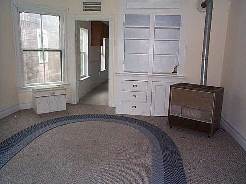 2nd image of 1471 BROADWAY