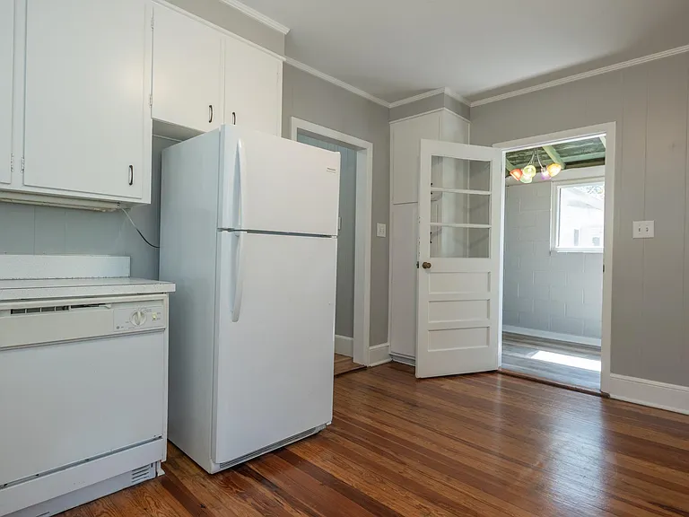 156 Grove St — Photo 15