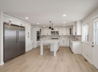 7783 Kingsview Ln N, Maple Grove, MN 55311