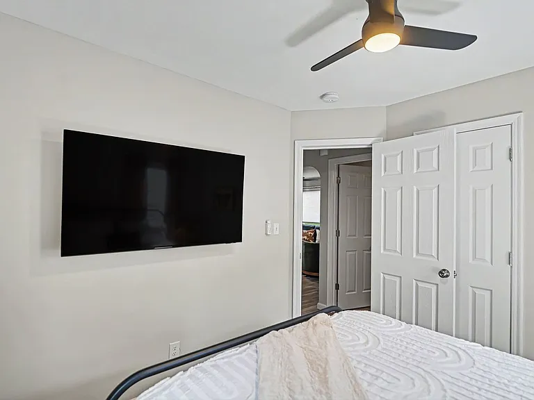 102 E Home Ave — Photo 13