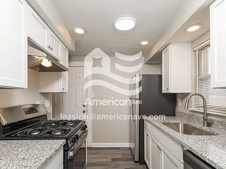 1824486_007_wm_-_kitchen_13039924.jpg