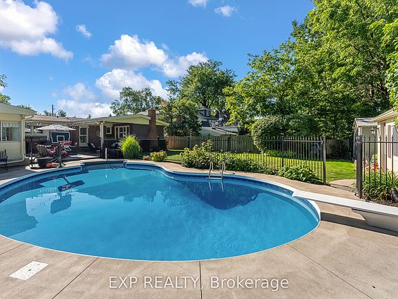 4th image of 3279 Saint Patrick Ave