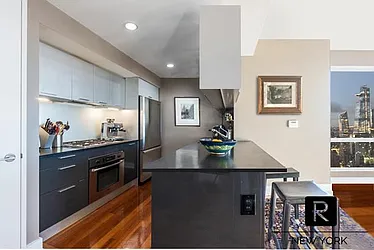 Rented by R New York