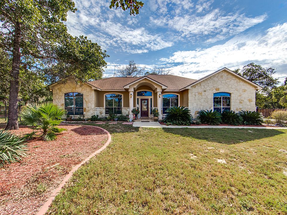 302 Rosewood Dr, La Vernia, TX 78121 Zillow