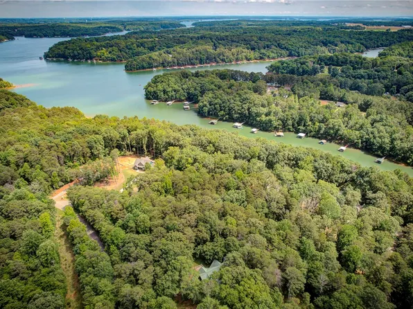 338 Camp Creek Rd, Townville, SC 29689