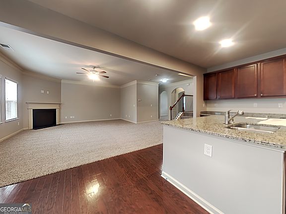 2nd image of 737 Pine Ln