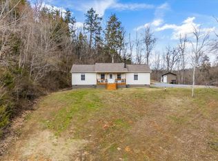 393 Lane Hollow Rd, Sevierville, TN 37876