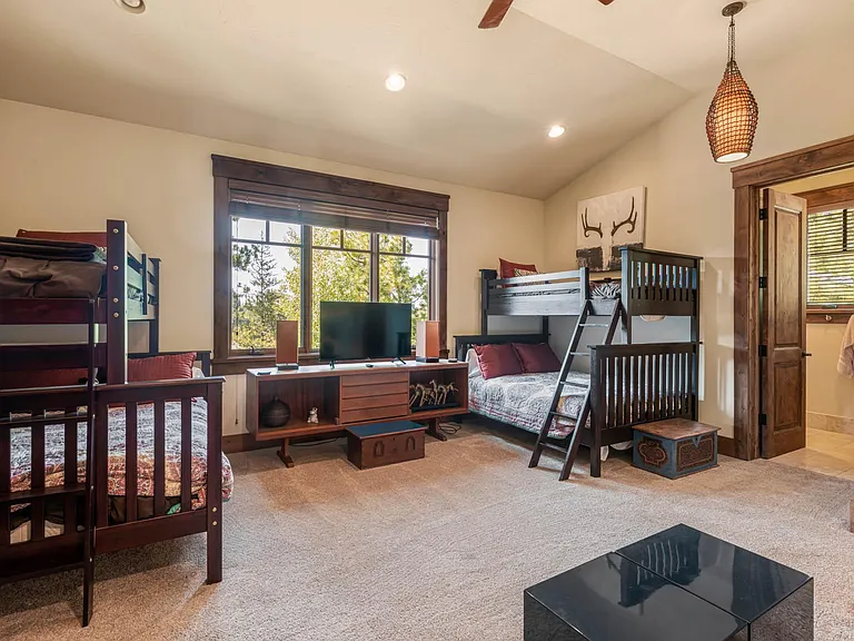 13193 Snowshoe Thompson Cir — Photo 21