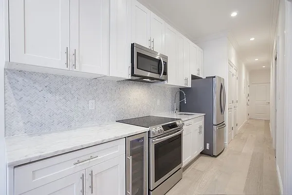 Rented by REAL New York | media 14