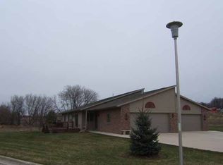 1627 Pine Ridge Ct, Shawano, WI 54166