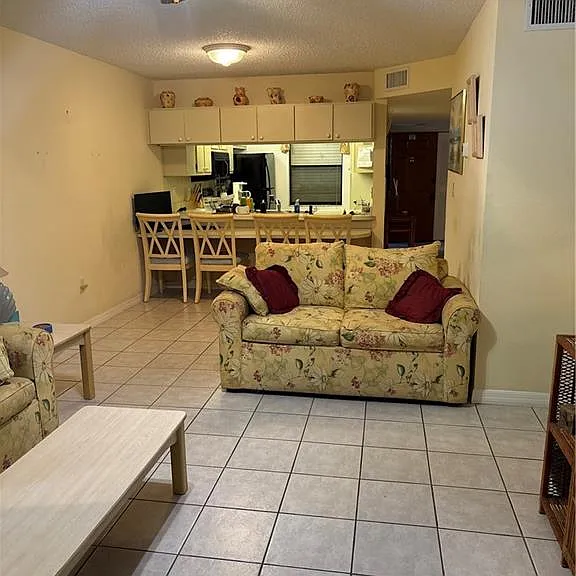 9285 Lake Park Dr #101 — Photo 7