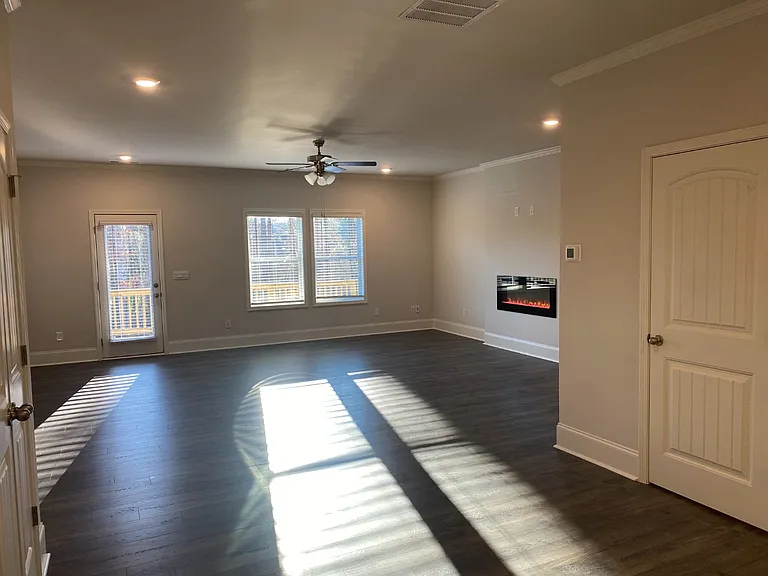 221 Vista Ln — Photo 9