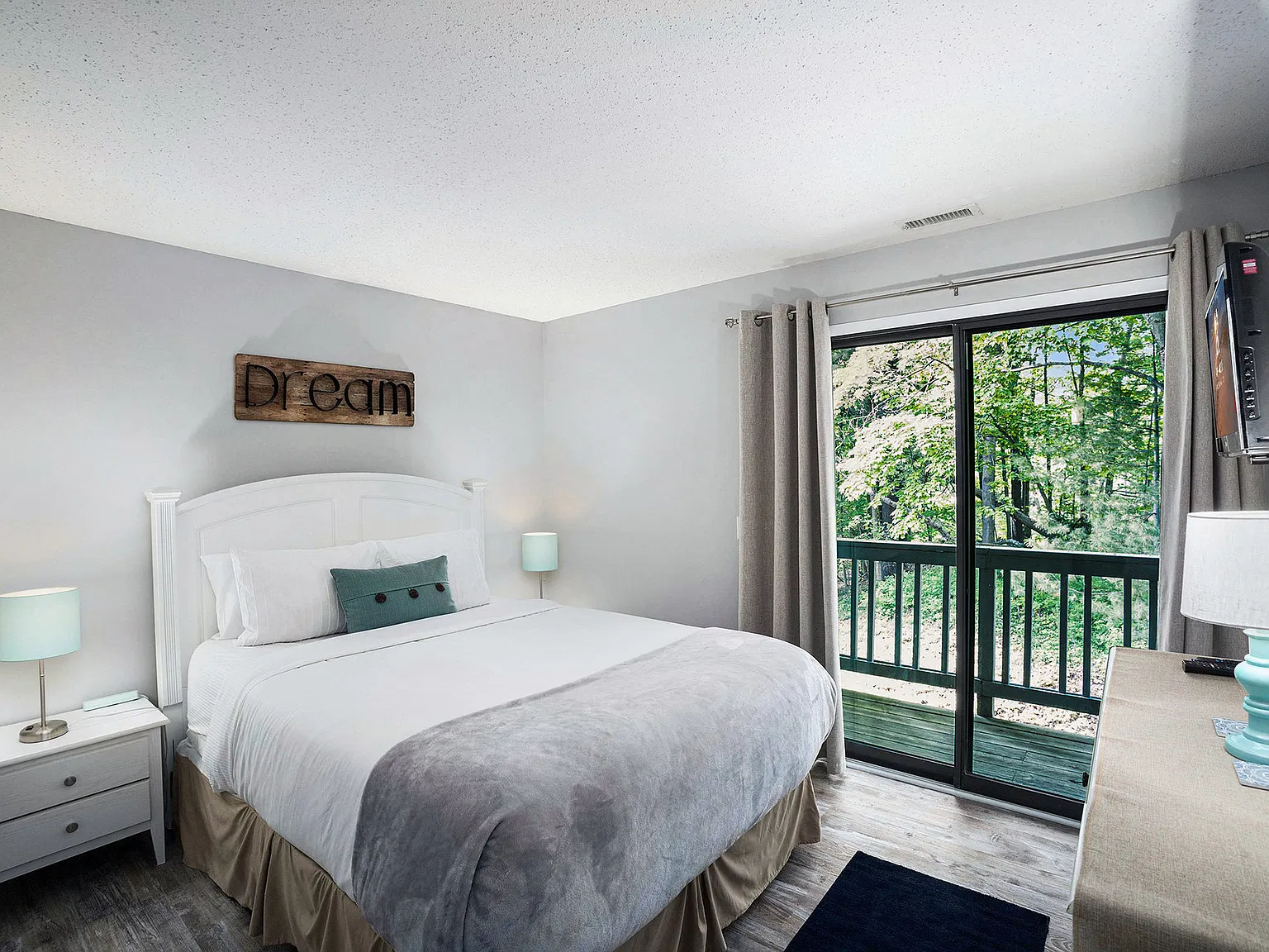 1 bed, 540 sqft, $2,000 — Photo 2