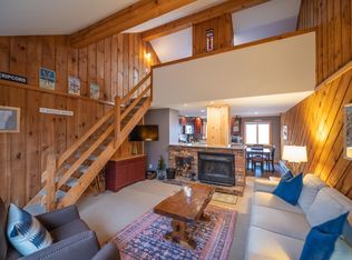 7C Polar Bear Rd N, West Dover, VT 05356