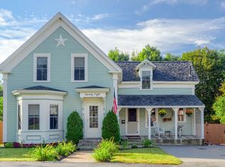 28 Memorial St, Baldwinville, MA 01436