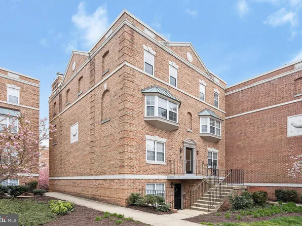 3627 38th St NW APT 304, Washington, DC 20016