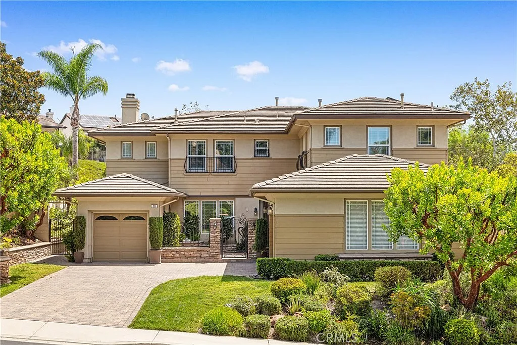 4 bed, 5.5 bath, 3744 sqft, $7,850 — Photo 1