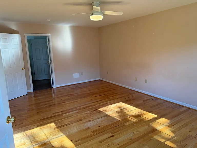 106 Clevenger Ct — Photo 27