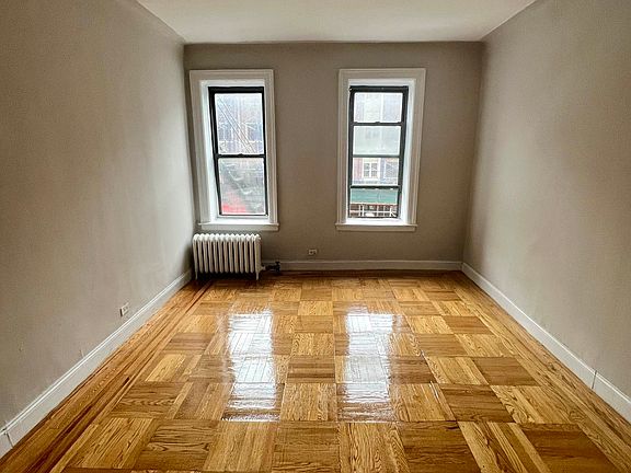 3rd image of 46 Cooper St #2V