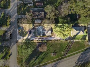 406 Robert Lee Rd, Houston, TX 77009