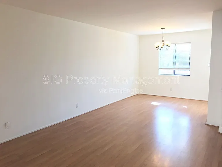 691 S Marengo Ave #4 — Photo 9