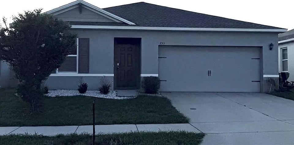 253 Meadowbrook Blvd