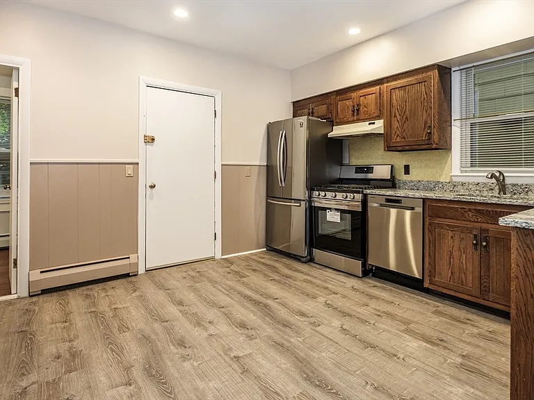 7 Mulford St #1 — Photo 2