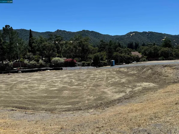 60 Nelson Ln, Danville, CA 94526